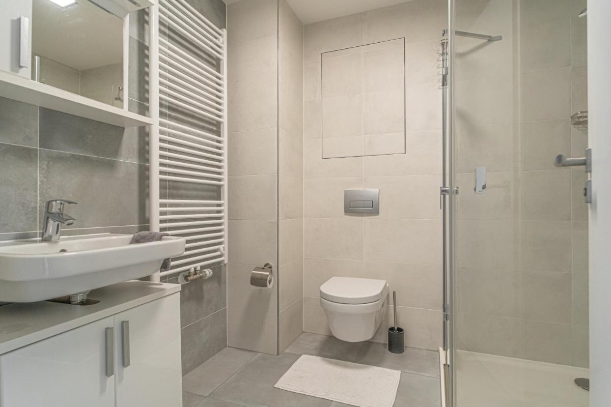 Apartment Karel With Garage Parking Prague Ngoại thất bức ảnh