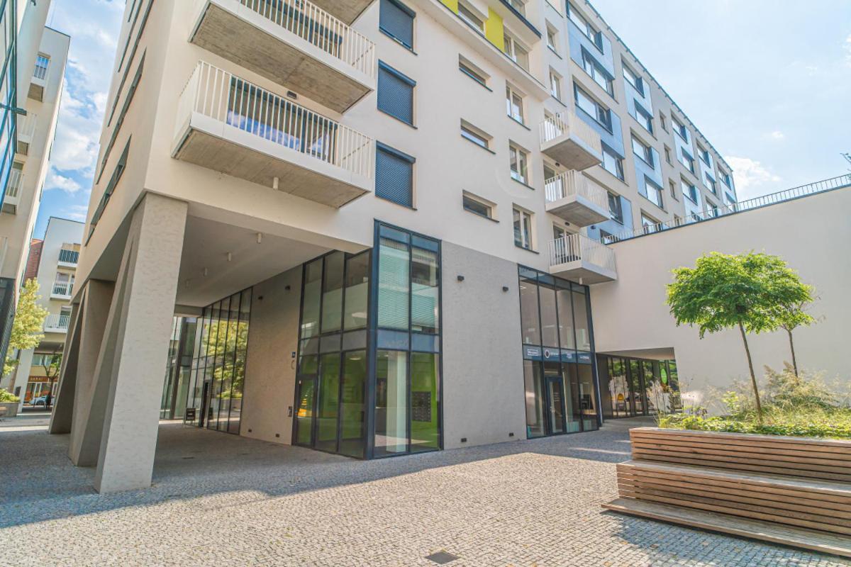 Apartment Karel With Garage Parking Prague Ngoại thất bức ảnh